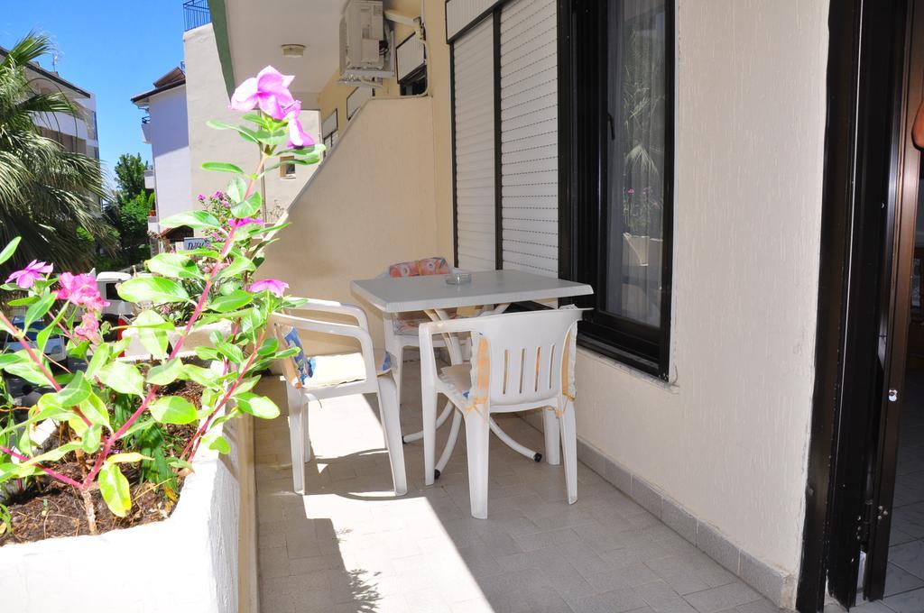 Delphin Hotel Side Esterno foto